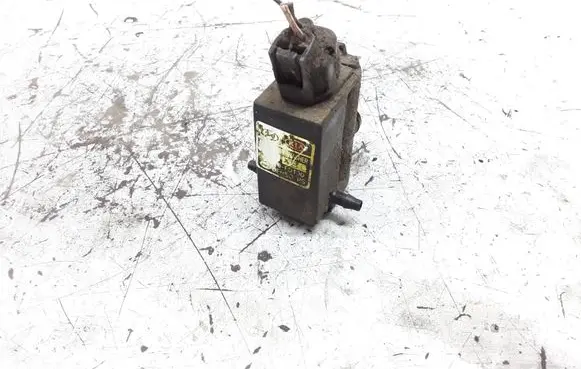 KIA Sorento Windscreen/windshield washer pump