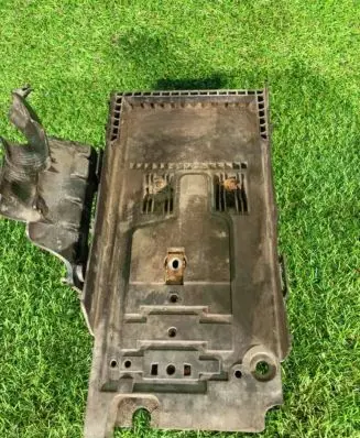 Ford Fusion II Battery tray 