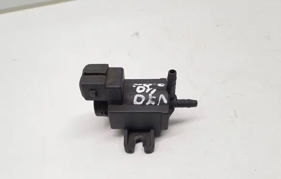 Volvo V70 Turbo solenoid valve 70261300