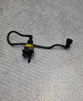 Dacia Sandero Valve vacuum V29122964