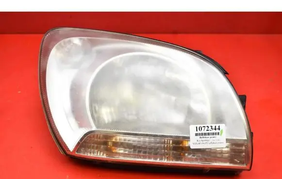 KIA Sportage Headlight/headlamp 921011F0