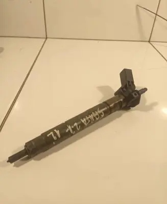 Hyundai Santa Fe Fuel injector 0986435420 DDE2L 180511