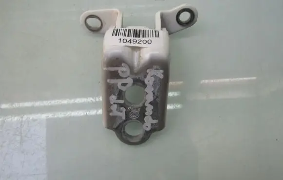 SsangYong Korando Front door lower hinge 