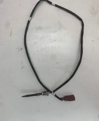 Volkswagen Golf VII Exhaust gas temperature sensor 04L906088DA