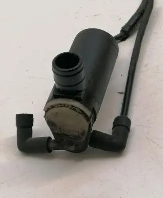 Renault Master III Windscreen/windshield washer pump 93BB17K624BA