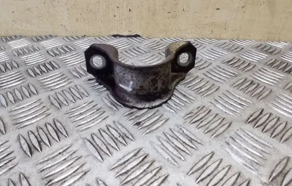 BMW X5 E70 Sway bar bush bracket, front 6771927