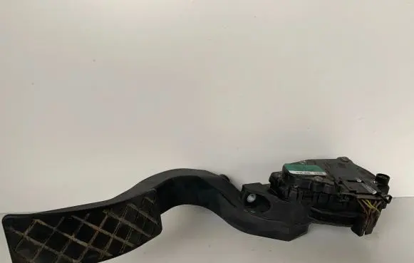 Audi A4 S4 B7 8E 8H Accelerator throttle pedal 8E1721523C 6PV00837505