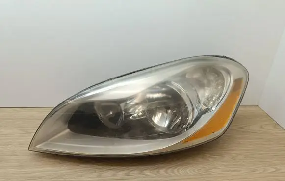 Volvo XC60 Headlight/headlamp 30763145 89902804