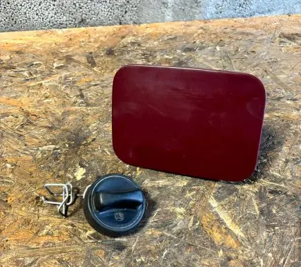 Mercedes-Benz E W124 Fuel tank cap 1245841039