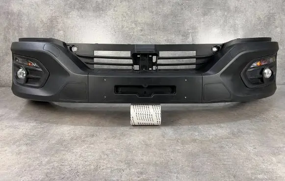 Iveco Daily 35 - 40.10 Front bumper 105802351473