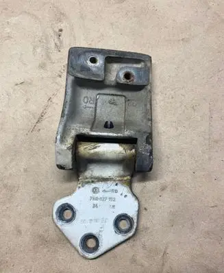 Volkswagen Transporter - Caravelle T5 Loading door upper hinge 7H0827152