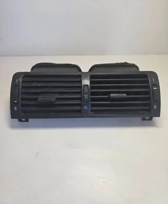 BMW 5 E39 Dash center air vent grill 468361895