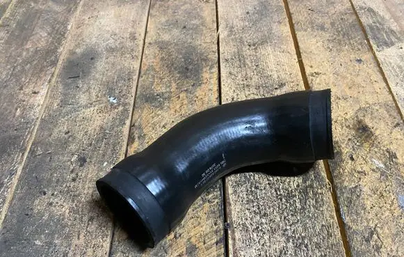 Mercedes-Benz C W202 Intercooler hose/pipe a2025280782 2025280782