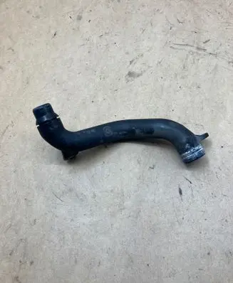 Engine coolant pipe/hose
