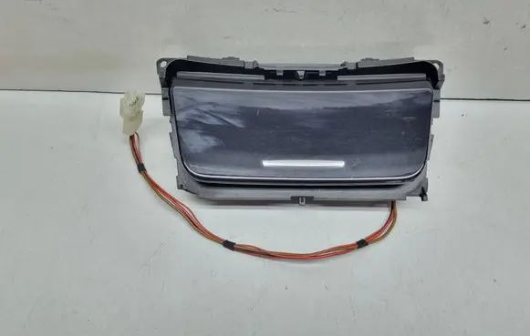 BMW 1 E82 E88 Ashtray (front) 7078571