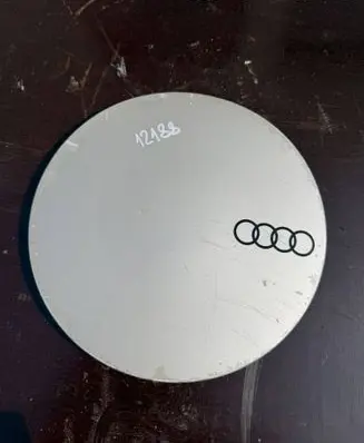 Audi 100 200 5000 C3 Wheel nut cap/cover 447601165