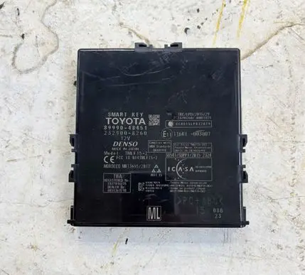 Lexus RX 450H Keyless (KESSY) go control unit/module 8999048451