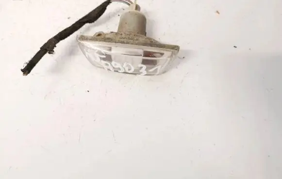 Opel Astra H Front fender indicator light 13252455 13252456