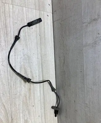 BMW 3 G20 G21 ABS rear brake sensor 6862806