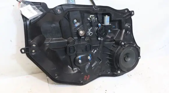 Mazda 2 Front window lifting mechanism without motor 