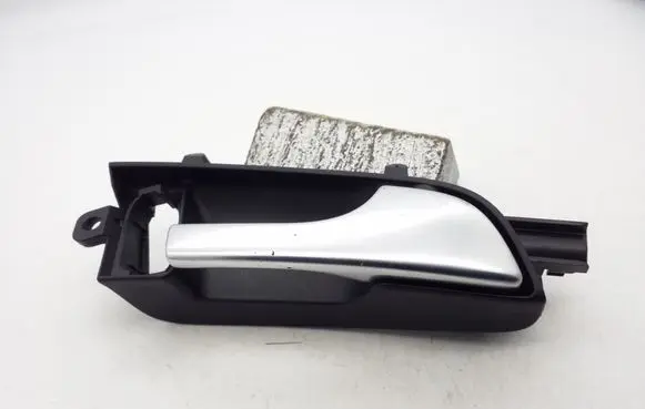 Audi A3 S3 8P Front door interior handle 8P3867020