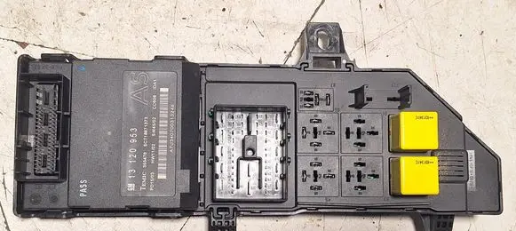 Opel Signum Fuse module 13120953 355476 SC718671373