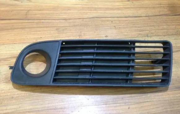 Audi A6 S6 C5 4B Front bumper lower grill 4B0807681J