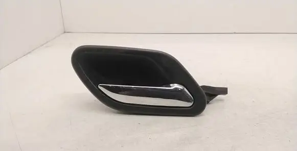 BMW 5 E39 Front door interior handle 8226050