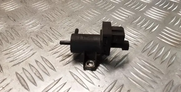 Nissan Qashqai Vacuum valve 8200762597