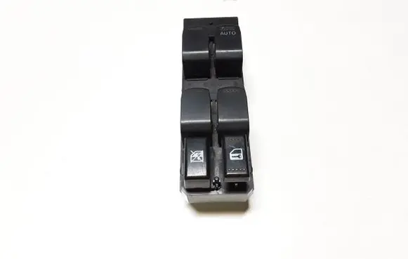 Suzuki Grand Vitara II Electric window control switch 64J30 3535T