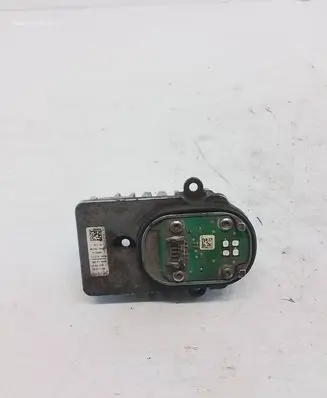 Mercedes-Benz C W205 LED ballast control module P130867 1110163976 MDE13504