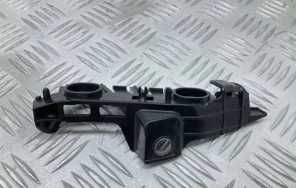Volkswagen PASSAT B8 Front bumper mounting bracket 3G0807049