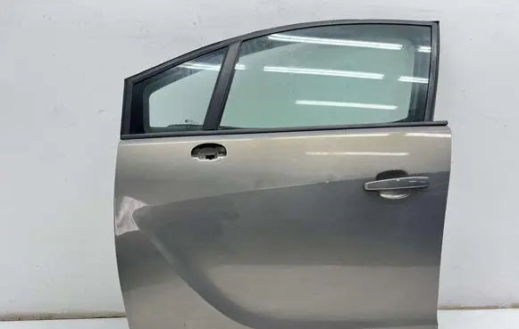 Opel Meriva B Front door MMAUTKO22055