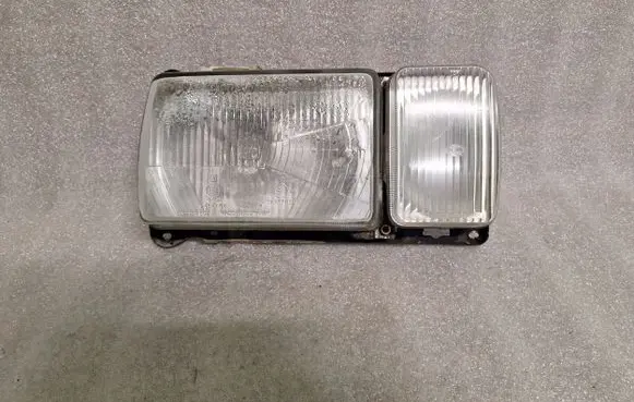Volkswagen PASSAT B2 Headlight/headlamp
