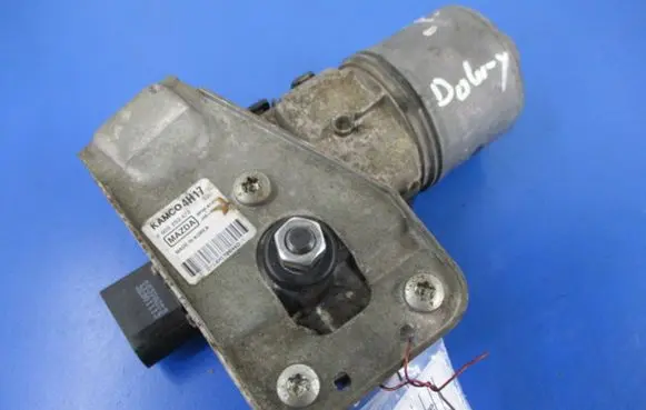 Mazda 3 I Front wiper linkage and motor 4M51-17508-AA