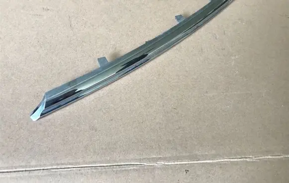 Opel Insignia A Front bumper upper radiator grill 22787083 551004542