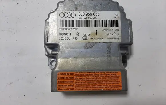 Audi TT TTS Mk2 Airbag control unit/module 8J0959655