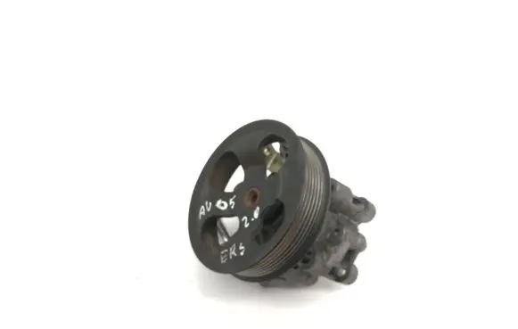 Toyota Avensis T250 Power steering pump 32100
