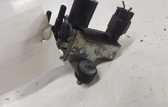 Subaru Forester SH Vacuum valve 1397001041
