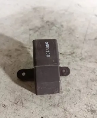 Ford Mondeo MK II Other relay 97BG14A267AA 72FF305