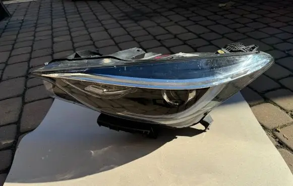 Infiniti Q30 Headlight/headlamp 26060-5DA5B S2410R153 90150386