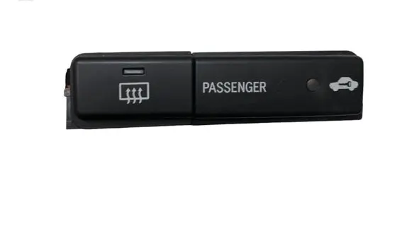 Toyota Avensis T250 Windscreen/window heater switch 8479005130 07W10E MS10BA00174