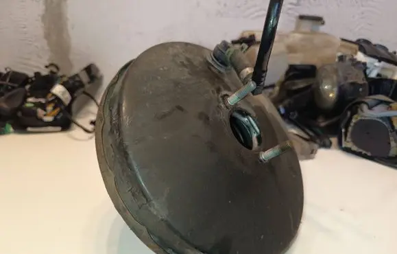 Renault Clio II Brake booster 7700416193C 3102831 7700416193