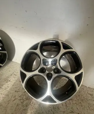 Alfa Romeo Tonale R19 alloy rim 