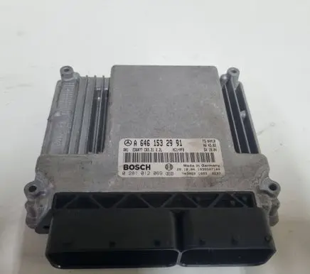 Mercedes-Benz Vito Viano W639 Engine control unit/module A6461532991 0281012069
