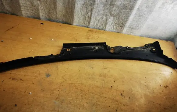BMW 6 F12 F13 Wiper trim 7227346