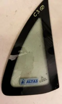 Citroen C3 Rear side window