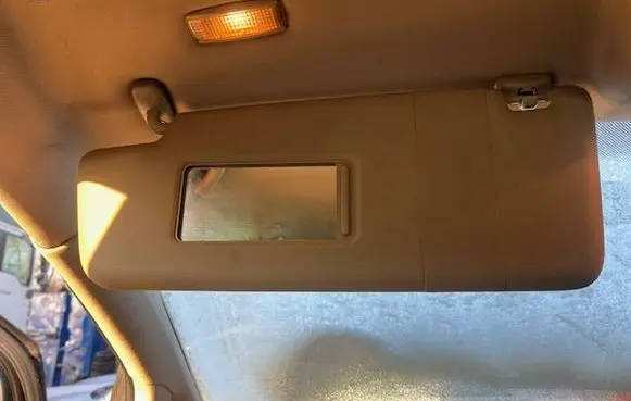Volkswagen Touran I Sun visor 