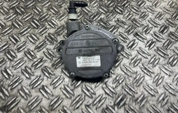 Smart ForFour I Vacuum pump A6402300365