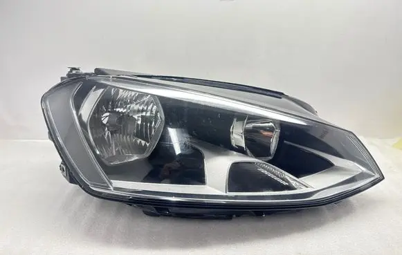 Volkswagen Golf VII Headlight/headlamp 5G1941006E 90040321